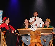 Unterhaltung durch die Theaterfreaks (©Foto: Martin Schmitz)